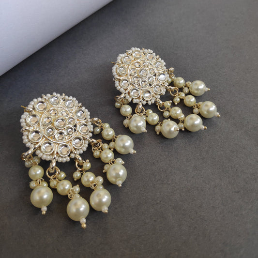 Pachi Kundan Pearls Detailed Small Size Studs